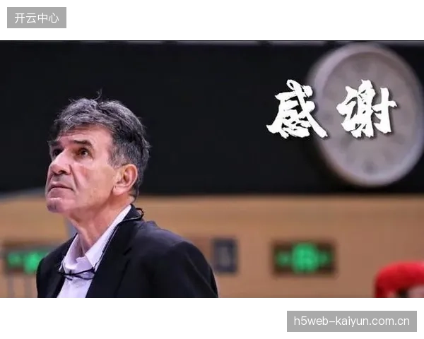 主教练注重团队精神与整体平衡，球员的执行力将决定球队上限。
